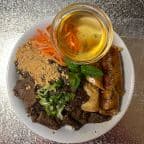 Best BBQ Beef & Egg Roll with Vermicelli / Bản Bò Nướng Chà Gỗ / 燒牛肉春卷米粉 in San Francisco, CA